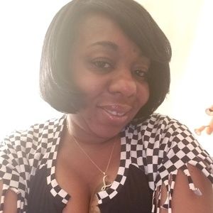 Meet your Posher, Lakisha